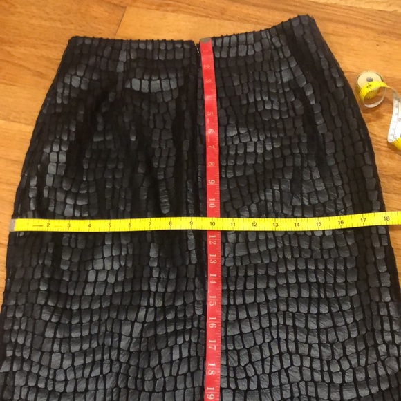 Anne Klein Women's Faux Leather Brooklyn Heights Skirt  Size 4 - Picture 12 of 14